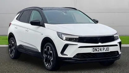 Used Vauxhall Grandland X Ultimate 131 HP (96 kW) 2024 White SUV
