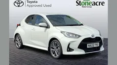 White Used 2022 Toyota Yaris Hybrid Hatchback | £17,500 (Fair price)