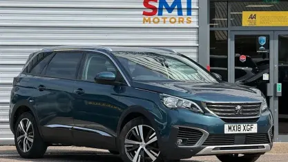 Usado Peugeot 5008 Allure 131 HP (96 kW) 2020 SUV