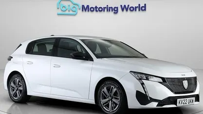 Begagnad Peugeot 308 Active Premium 131 HK (96 kW) 2022 Vit Halvkombi