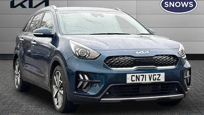 Used 2022 Kia Niro SUV | £18,599 (Fair price)