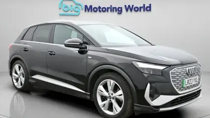 Usado Audi Q4 e-tron S-Line 125 kW (170 HP) 2022 Preto SUV
