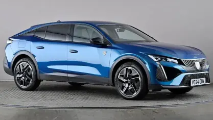 Second-hand Peugeot 408 GT 131 CP (96 kW) 2024 Albastru SUV