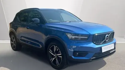 Used Volvo XC40 R-Design 197 HP (144 kW) 2021 SUV