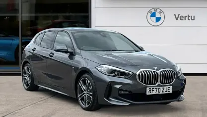 Begagnad BMW 120 M Sport 190 HK (139 kW) 2020 Grå Halvkombi