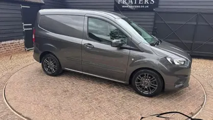 Begagnad Ford Transit Sport 101 HK (74 kW) 2023 Van