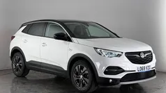 White Used 2020 Vauxhall Grandland X SRi SUV | £13,700 (Fair price)