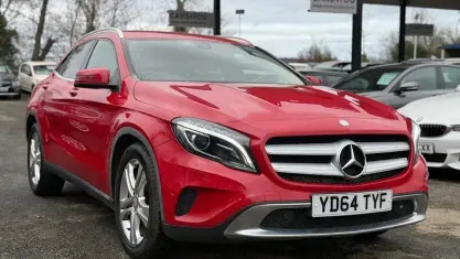 Used Mercedes GLA220 SE 170 HP (125 kW) 2014 Red SUV