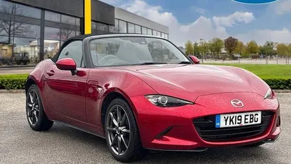 Used Mazda MX5 Inclusive 184 HP (135 kW) 2019 Red Cabriolet