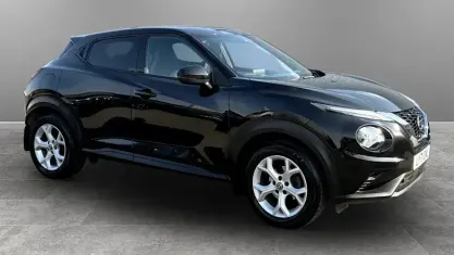 Used Nissan Juke N-Connecta 114 HP (83 kW) 2022 Black SUV