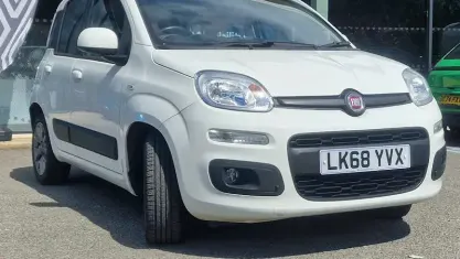 Używany Fiat Panda Lounge 69 KM (50 kW) 2020 Hatchback