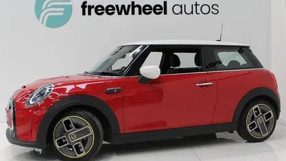 Used 2023 Mini Cooper Level 2 Hatchback | £13,749 (Fair price)
