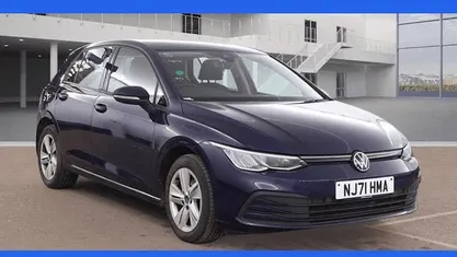 Used VW Golf VIII Life 116 HP (85 kW) 2024 Hatchback