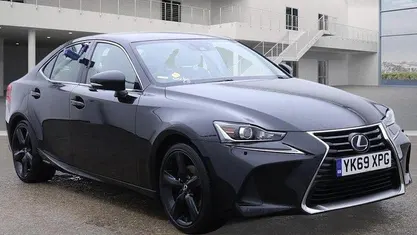 Used 2020 Lexus IS300h Sedan | £13,999 (Super price)