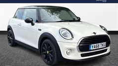 White Used 2018 Mini Cooper Hatch Hatchback | £13,977 (Fair price)