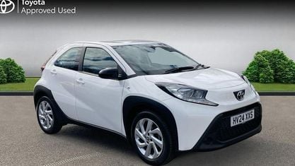Gebraucht Toyota Aygo X PURE 72 PS (52 kW) 2024 Weiß SUV