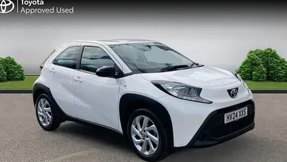 Used Toyota Aygo X PURE 72 HP (52 kW) 2024 SUV