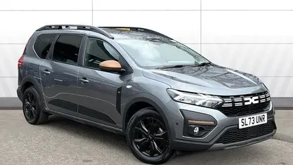 Second-hand Dacia Jogger Extreme 141 CP (103 kW) 2025 Monovolum