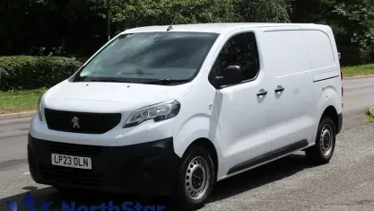 Used Peugeot Expert Premium 102 HP (75 kW) 2023 White Van