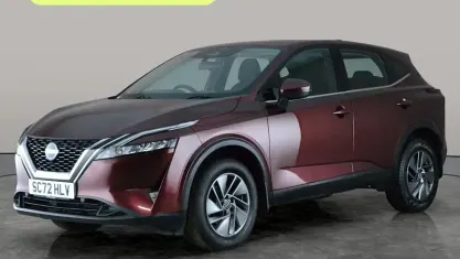 Used Nissan Qashqai Acenta Premium 140 HP (102 kW) 2022 Red SUV