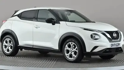 Used Nissan Juke N-Connecta 114 HP (83 kW) 2021 White SUV