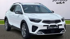 White Used 2024 Kia Stonic 4 SUV | £18,500 (Fair price)