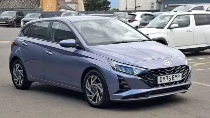 Usado Hyundai i20 Advanced 101 HP (74 kW) 2025 Azul Citadino