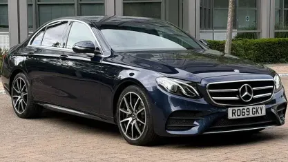Used Mercedes E220 AMG line 194 HP (142 kW) 2019 Blue Sedan
