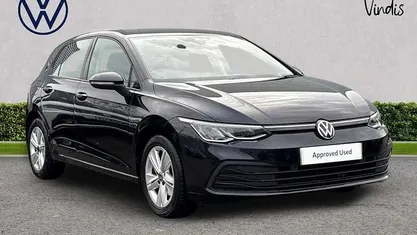 Used 2024 VW Golf VIII Life Hatchback | £16,534 (Fair price)