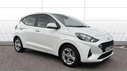 White Used 2022 Hyundai i10 SE Hatchback | £11,392 (Fair price)