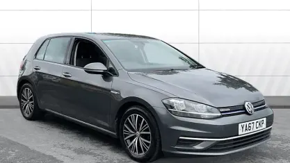 Used VW Golf VII SE 131 HP (96 kW) 2017 Grey Hatchback