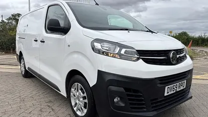 Used Vauxhall Vivaro 101 HP (74 kW) 2022 MPV