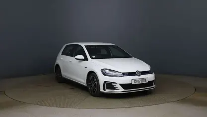 Used VW Golf VII GTE 204 HP (150 kW) 2020 Hatchback