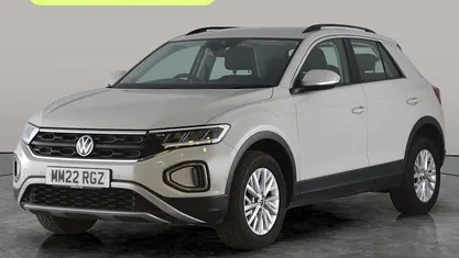 Used VW T-Roc Life 110 HP (80 kW) 2024 SUV