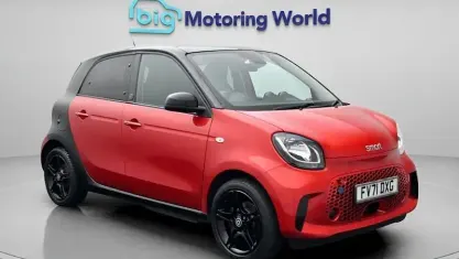 Used Smart ForFour Electric Drive Premium 60 kW (82 HP) 2022 Black Hatchback