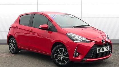 Begagnad Toyota Yaris 111 HK (81 kW) 2019 Halvkombi