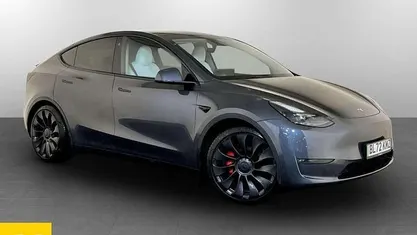Used 2024 Tesla Model Y Performance SUV | £20,995 (Super price)