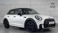 Used 2023 Mini Cooper Comfort Hatchback | £21,295 (Fair price)