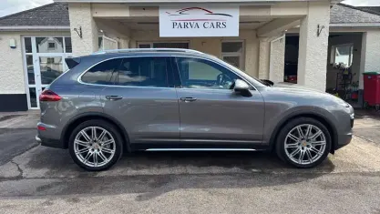 Used Porsche Cayenne 420 HP (308 kW) 2017 SUV