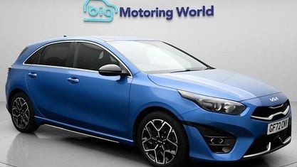 Usado Kia Ceed GT-Line 160 HP (117 kW) 2022 Azul Citadino