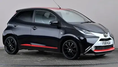 Used Toyota Aygo x-press 69 HP (50 kW) 2018 Black Hatchback