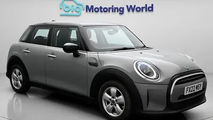 Begagnad Mini Cooper Classic 136 HK (100 kW) 2022 Grå Halvkombi