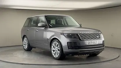 Used Land Rover Range Rover Vogue SE 300 HP (220 kW) 2021 Eiger grey SUV