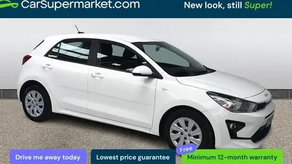 Used Kia Rio 84 HP (61 kW) 2022 White Hatchback
