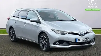 Used Toyota Auris Touring Sports Design 136 HP (100 kW) 2016 Silver Estate