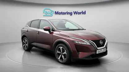Używany Nissan Qashqai N-Connecta 140 KM (102 kW) 2023 Czerwony SUV