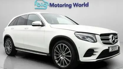 Używany Mercedes GLC220 AMG line 170 KM (125 kW) 2018 Biały Kombi