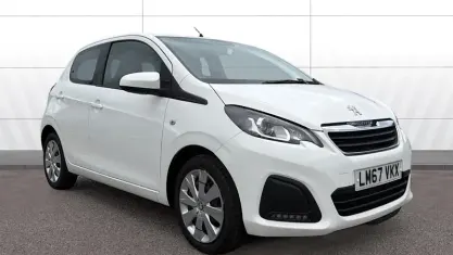 Used Peugeot 108 Active 68 HP (50 kW) 2017 White Hatchback