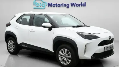Used Toyota Yaris Cross 116 HP (85 kW) 2024 White SUV