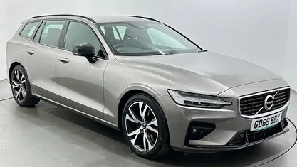 Used Volvo V60 R-Design 250 HP (183 kW) 2019 Estate
